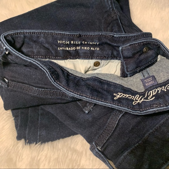 Universal Thread Jeans ⭐️ - Picture 5 of 5